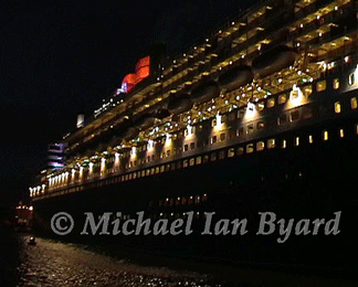 QM2 A 'Wall of Steel'